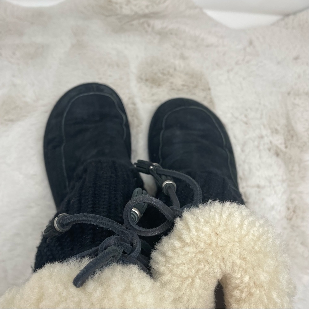 UGG Australia 5124 Suburb Black Suede Sweater Boots - Picture 9 of 12